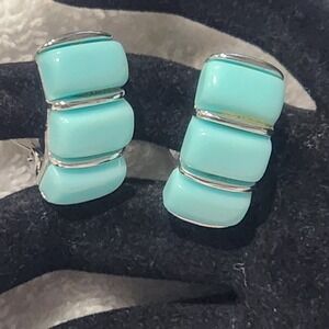 Lisner Turquoise Blue Thermoset Silver Tone Ribbed Clip On J Hoop Earrings
